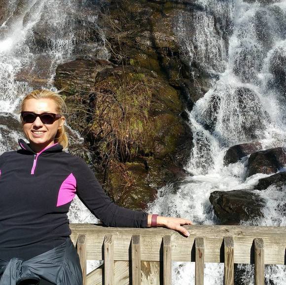 Meet your Posher, Marina - Picture 1 of 1